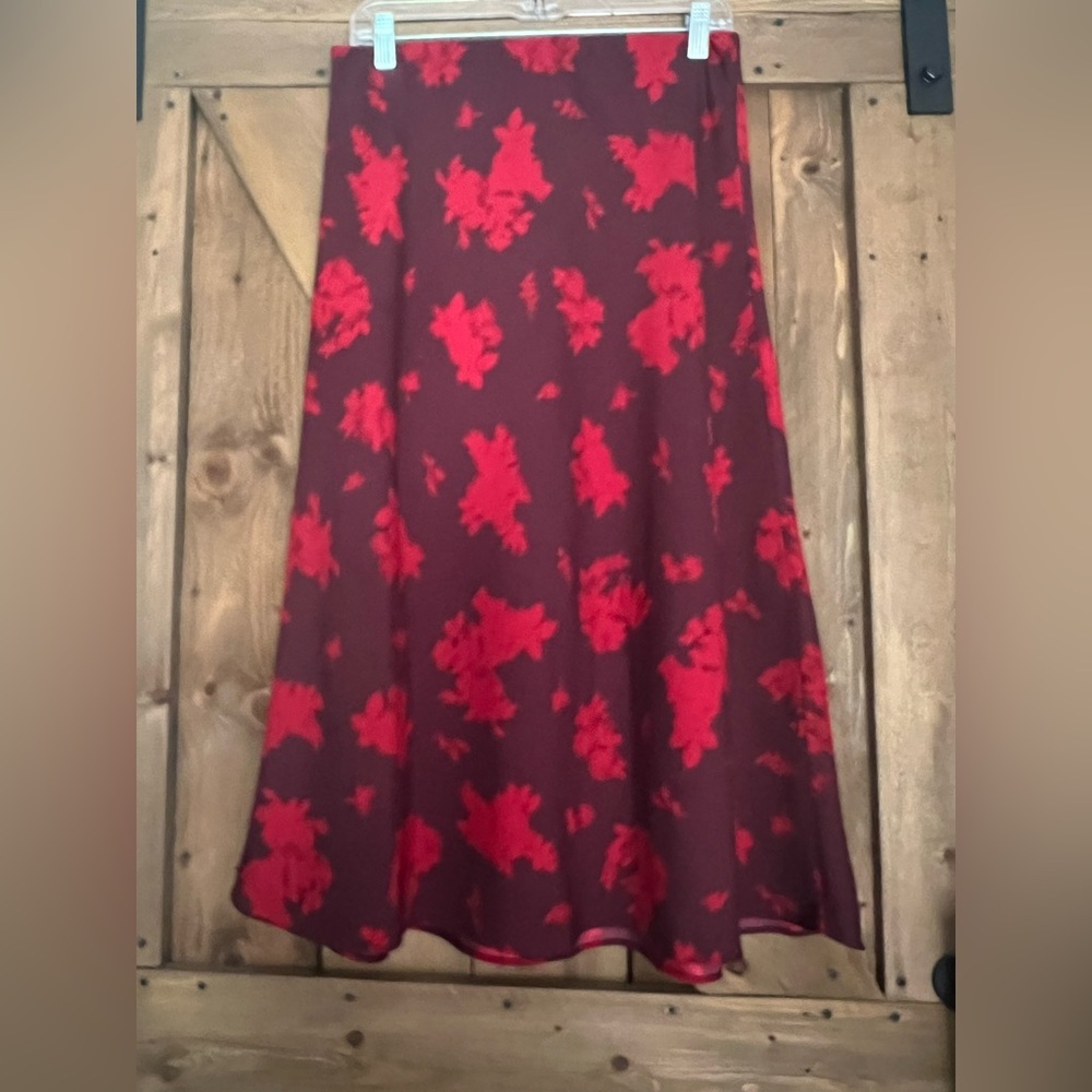 Ann Taylor Floral Red and Maroon Women's Skirt Size Small